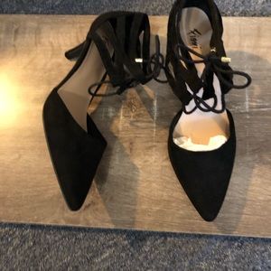 Black velvet shoes with ankle tie